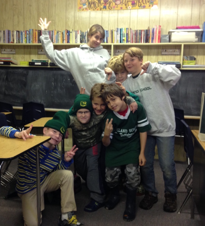 Oakland School Loves To Show Their School Spirit! T-Shirt Photo