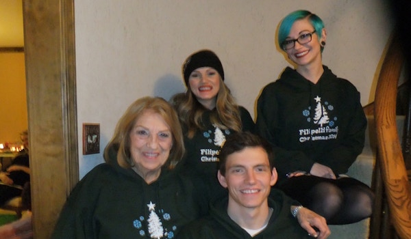 Annual Christmas Photo "Nona With Grandkids" T-Shirt Photo
