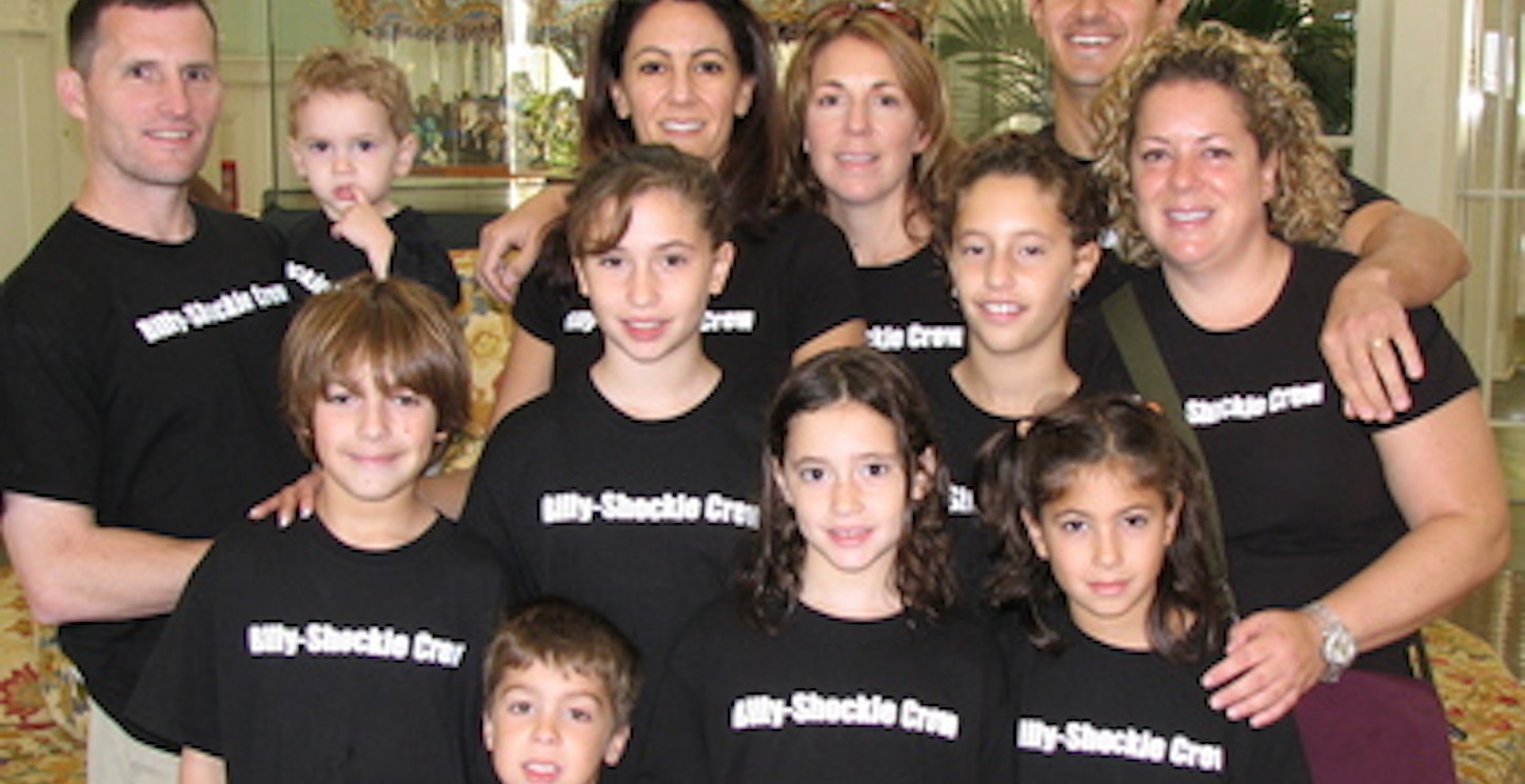Billie Shockie Crew T-Shirt Photo