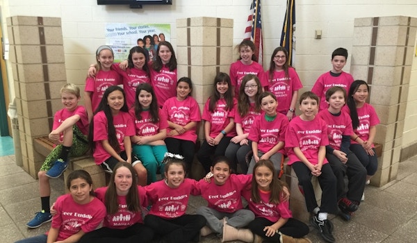 Poplar Tree Peer Buddies  Helping Others Making A Difference! T-Shirt Photo