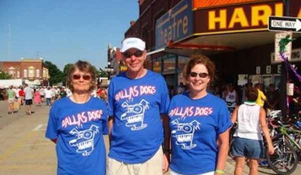 Dallas Dogs Do Ragbrai Xxxvi T-Shirt Photo