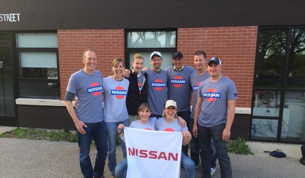 Team Nissan @ Bayshore Marathon T-Shirt Photo