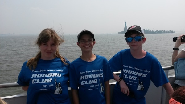 Lady Liberty: In The Harbor & On The Shirts! T-Shirt Photo