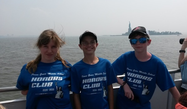 Picture of Lady Liberty: In The Harbor & On The Shirts! Custom T-Shirt Design Lady Liberty: In The Harbor & On The Shirts! T-Shirt Photo