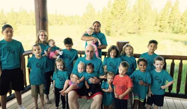 Picture of Grandpa & Grandkids Custom T-Shirt Design Grandpa & Grandkids T-Shirt Photo