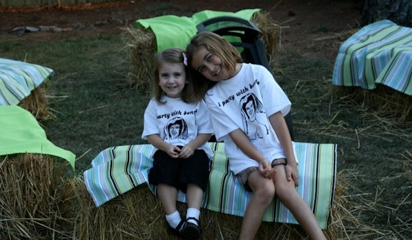 Picture of Grandkids Partying With Grandma Custom T-Shirt Design Grandkids Partying With Grandma T-Shirt Photo