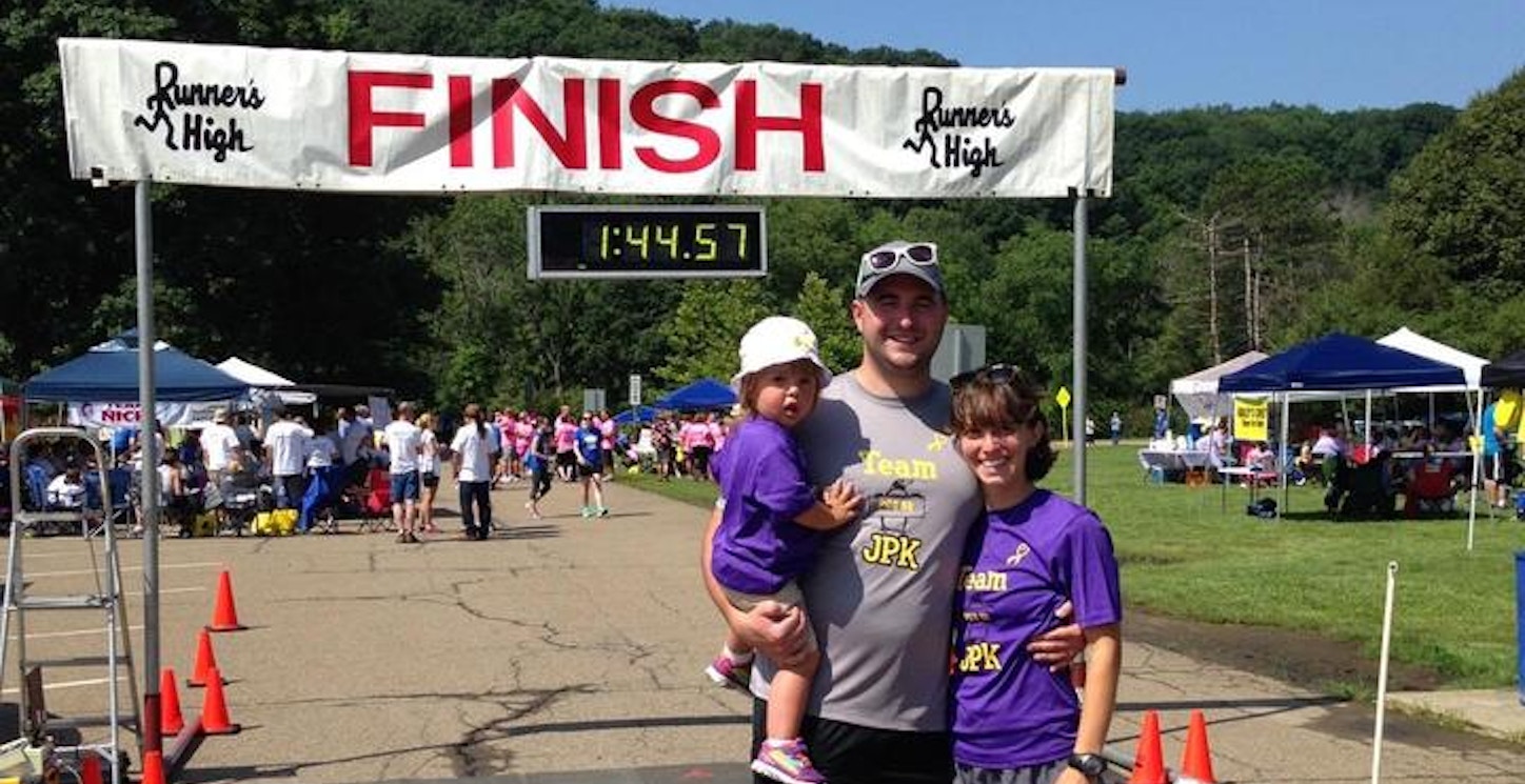 5th Annual Pittsburgh Cure Sarcoma 5k T-Shirt Photo