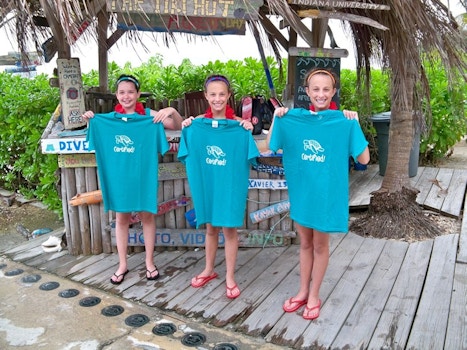 Rileigh, Avery & Mackenzie Get Jr. Open Water Scuba Certified! T-Shirt Photo