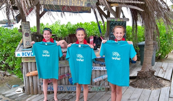 Rileigh, Avery & Mackenzie Get Jr. Open Water Scuba Certified! T-Shirt Photo