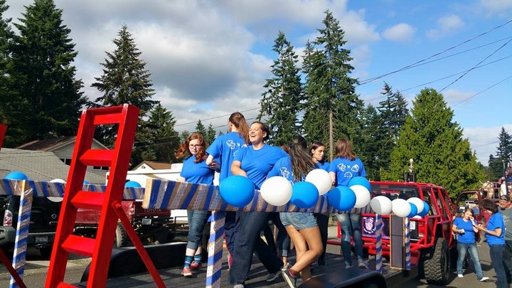 Dancing At The Tour De Terrace Parade T-Shirt Photo