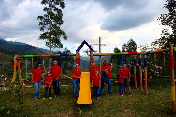 School Playground Buidling Team T-Shirt Photo