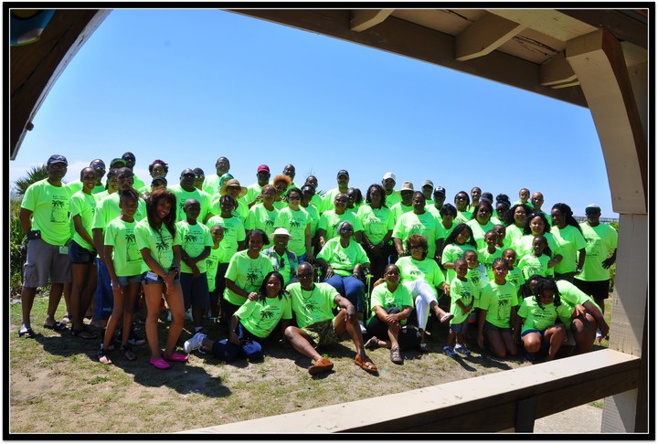 Bird Carter Reunion Picnic T-Shirt Photo