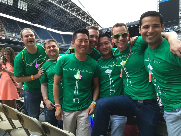 Taylor Swift's Starbucks Lovers T-Shirt Photo