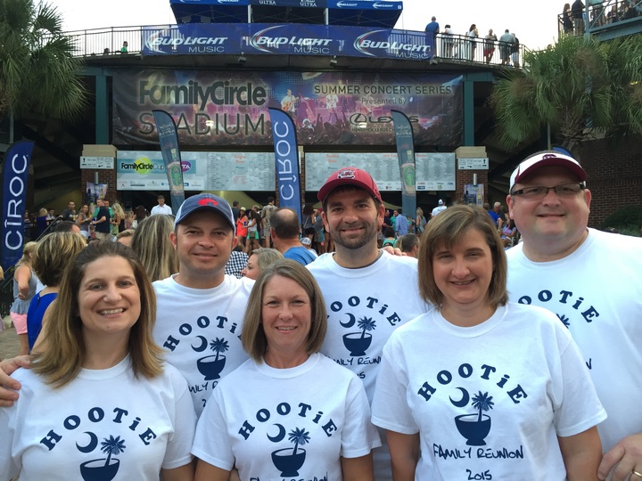 Hootie Family Reunion 2015 T-Shirt Photo