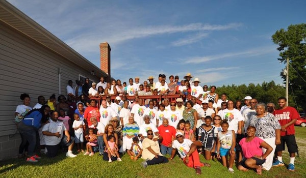 Picture of 2015 Hawthorne Family Photo Custom T-Shirt Design 2015 Hawthorne Family Photo T-Shirt Photo