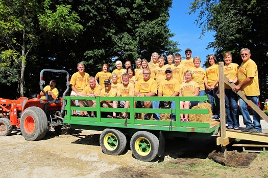 Team Vineyard 2121 At Our Pappy's Harvest Festival! T-Shirt Photo