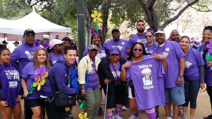 Walk To End Alzheimer's Team Willie Davis T-Shirt Photo