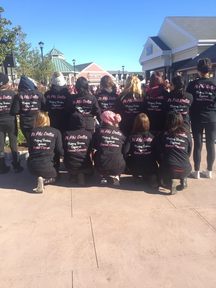 Hakuna Ma Tattas  T-Shirt Photo