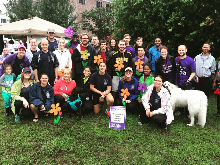 Uscb Psychology Club Walking To End Alzheimers  T-Shirt Photo