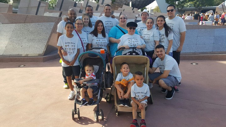 Familia Baron Reunion T-Shirt Photo