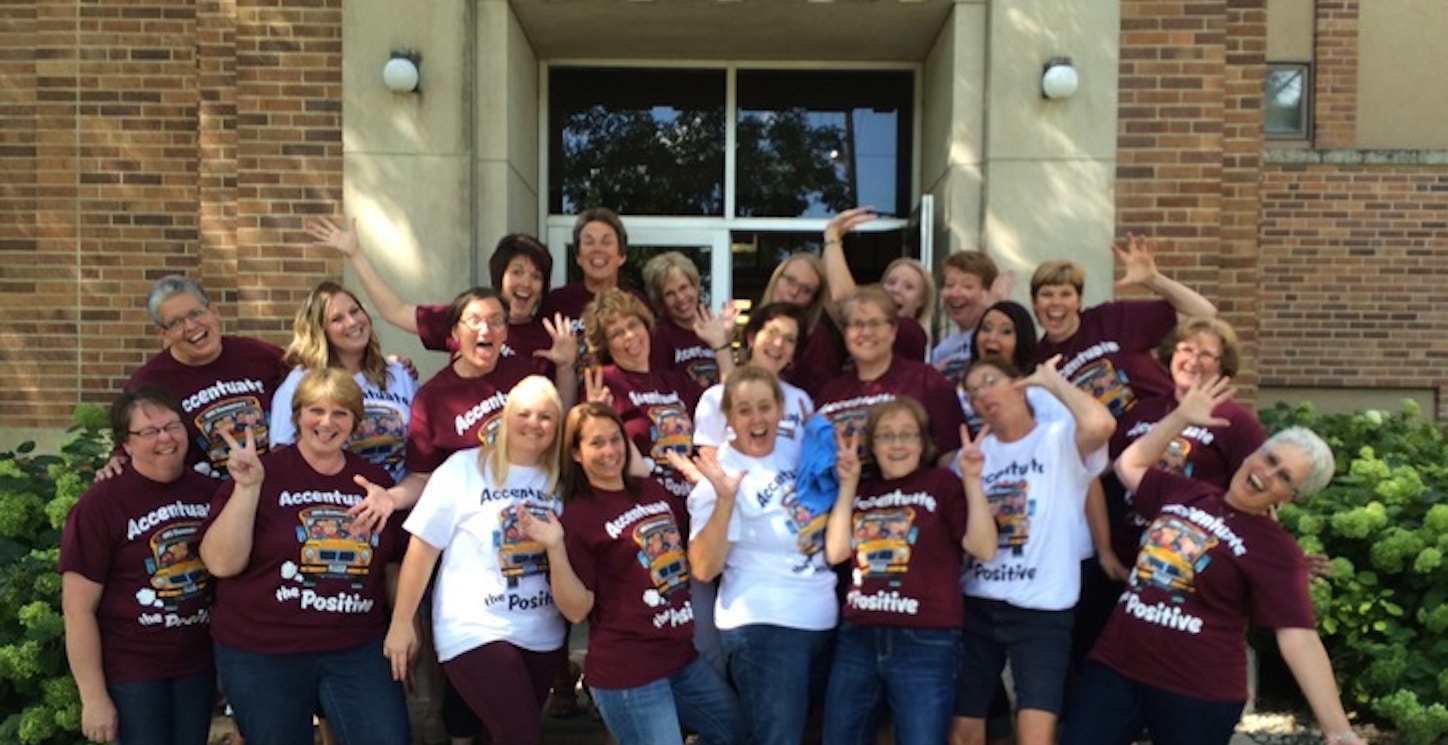 2015/16 Accentuate The Positive   Hms Elementary Where The Best Begin T-Shirt Photo