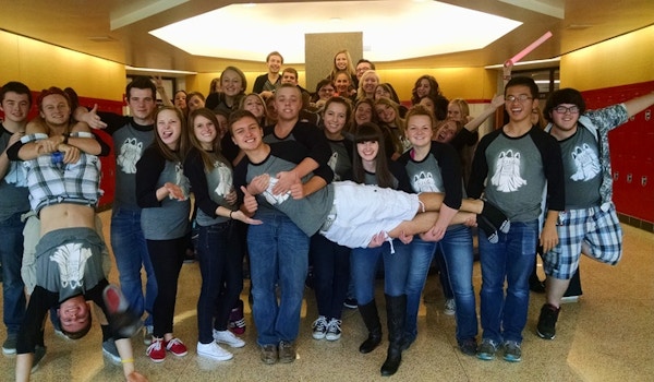 Picture of Stu Co Leadership Wars Custom T-Shirt Design Stu Co Leadership Wars T-Shirt Photo