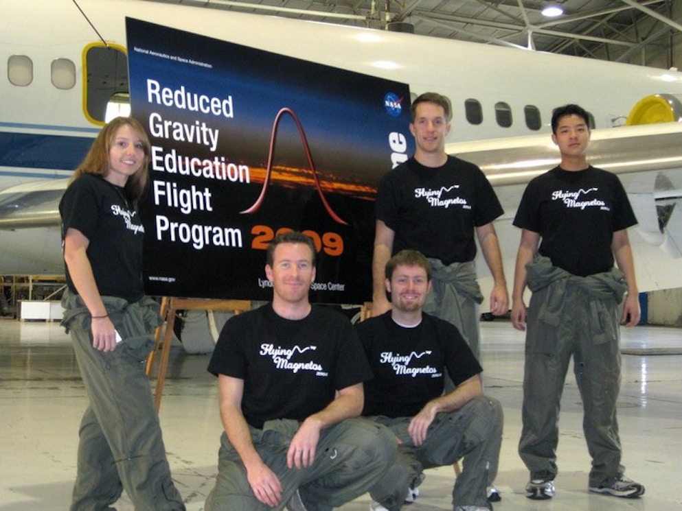 2009 Magnetism In Microgravity Team T-Shirt Photo
