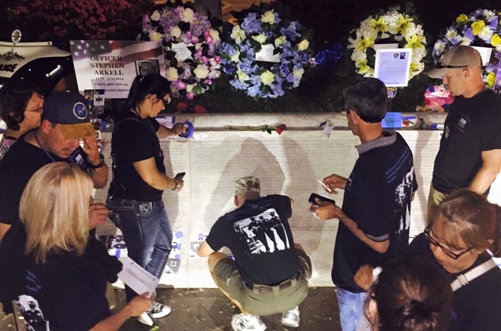 Texas Police Honoring Fellow Fallen Officer In Dc T-Shirt Photo