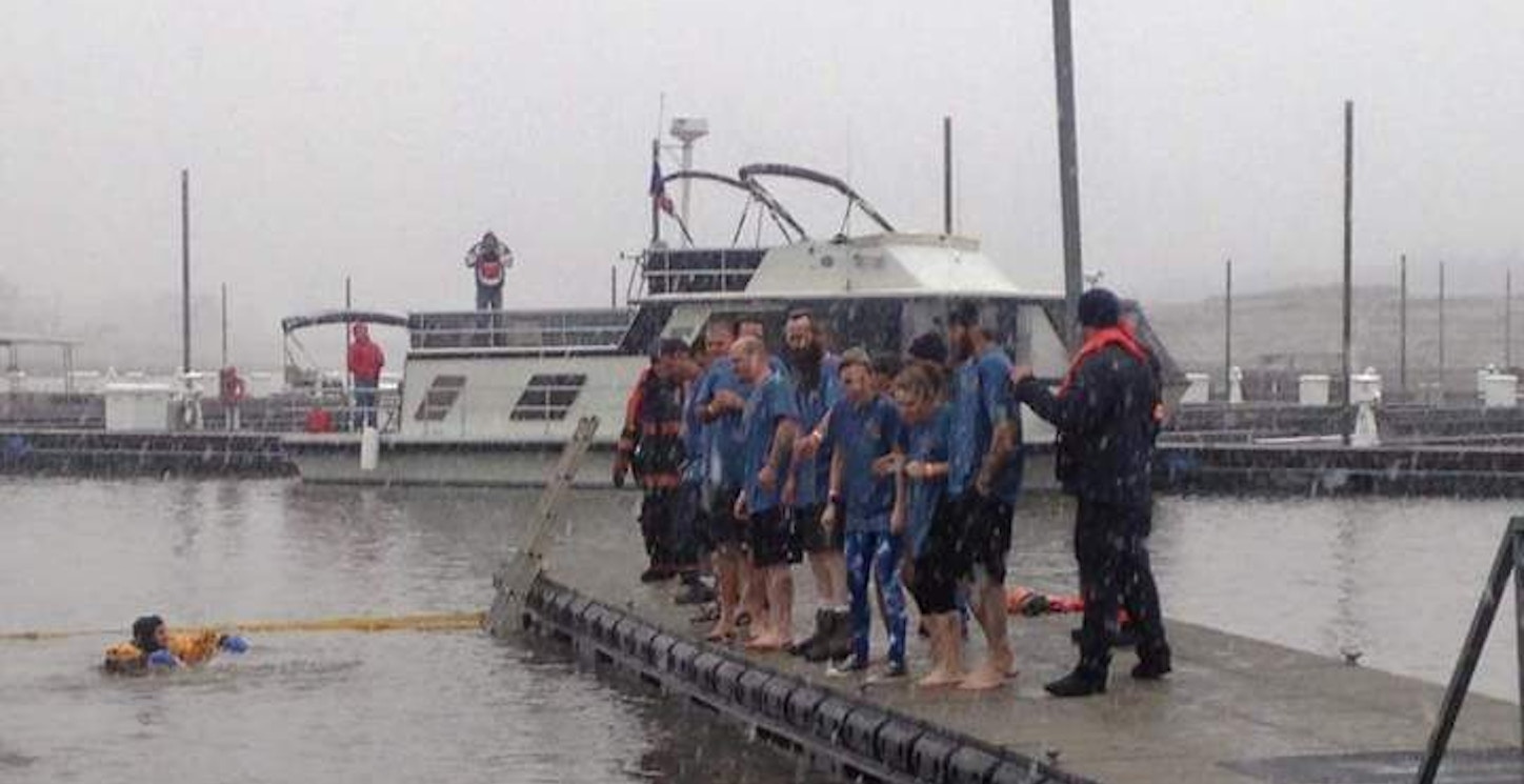 2016 Penguin Plunge For Make A Wish Illinois T-Shirt Photo