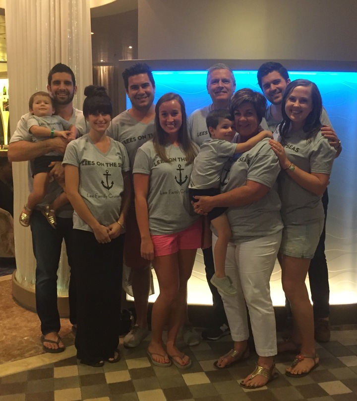 Lees On The Seas   Lee Family Cruise 2016 T-Shirt Photo