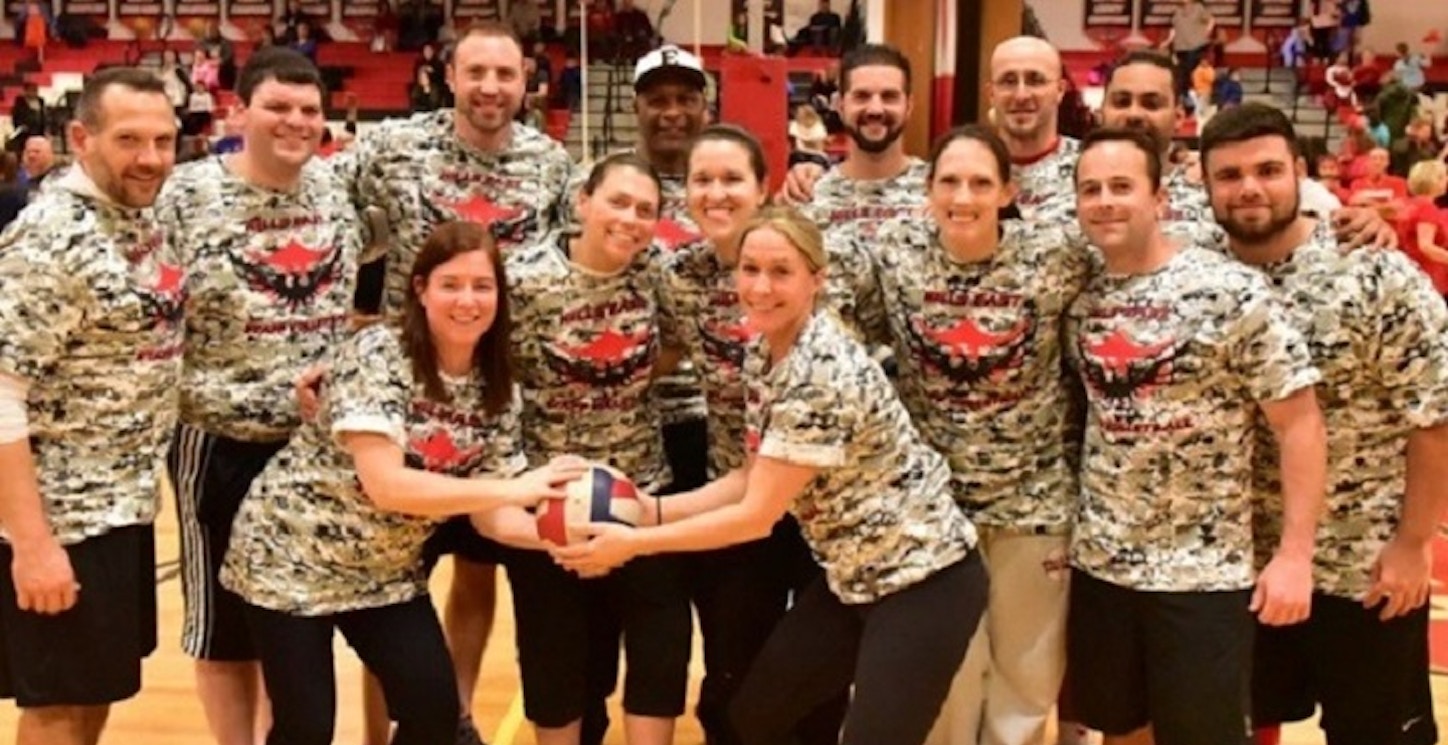 Half Hollow Hills Hs East Staff Volleyball Team 2016  T-Shirt Photo