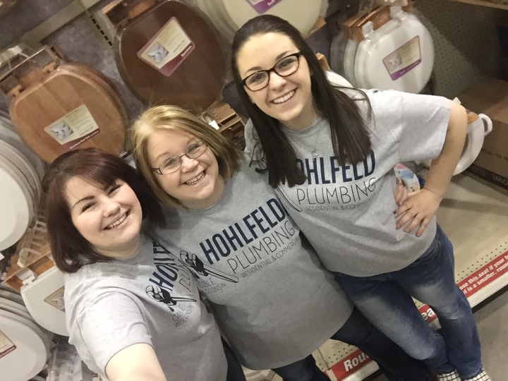 Hohlfeld Plumbing Toilet Seat Selfie T-Shirt Photo