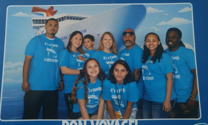 It's A Family...Tr Addiction! T-Shirt Photo