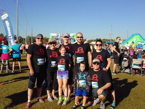 Busy Life Fitness Crew At The Insane Inflatable 5 K T-Shirt Photo
