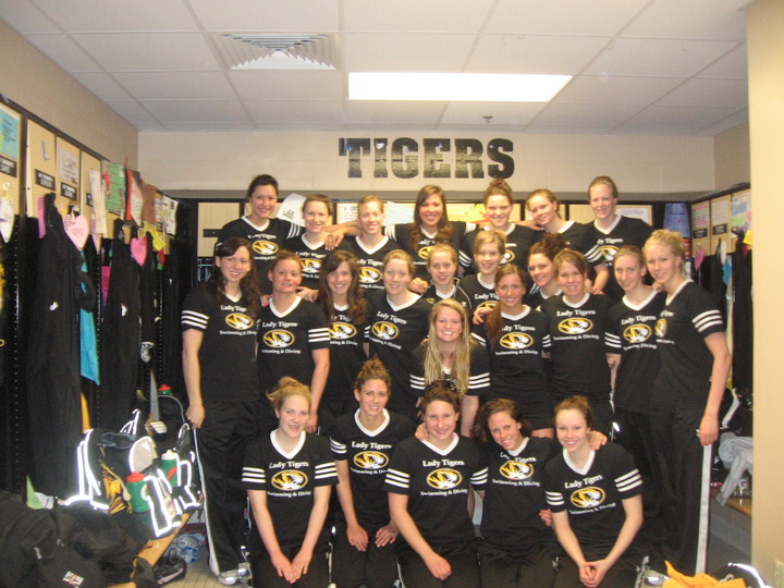 Mizzou Swim Team T-Shirt Photo