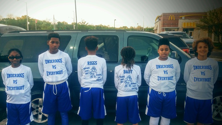 Da Underdogs Basketball Team T-Shirt Photo