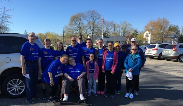 Picture of Jenn's Crew Custom T-Shirt Design Jenn's Crew T-Shirt Photo