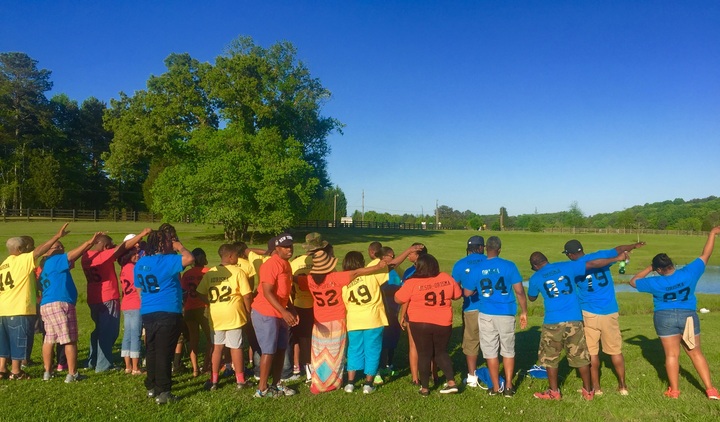 The Family That Dabs Together Stays Together T-Shirt Photo