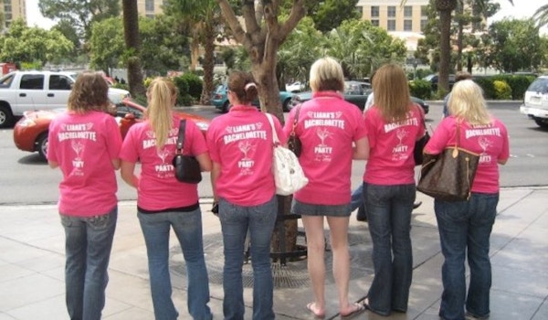 Bachelorettes Do Vegas T-Shirt Photo