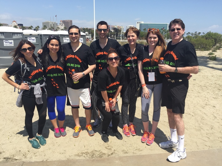 Walk Ms 2016   Team No M Sing Around T-Shirt Photo