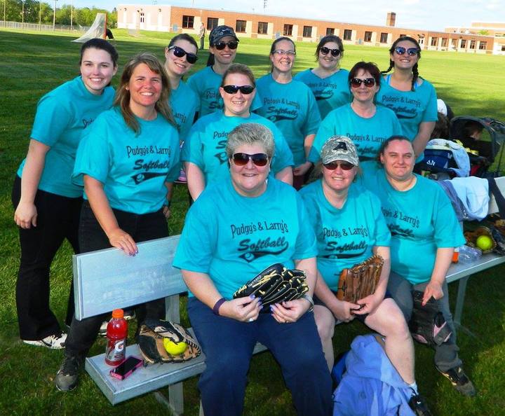 Pudgy's & Larry's Softball Team T-Shirt Photo