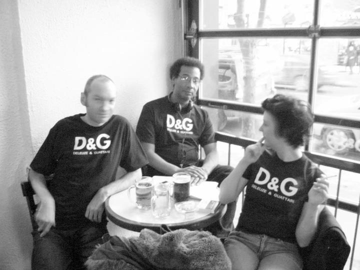 Deleuze & Guattari T-Shirt Photo