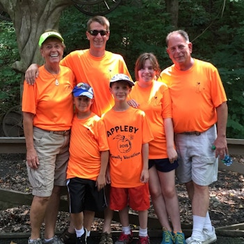 Appleby Family Vacation In Dollywood T-Shirt Photo
