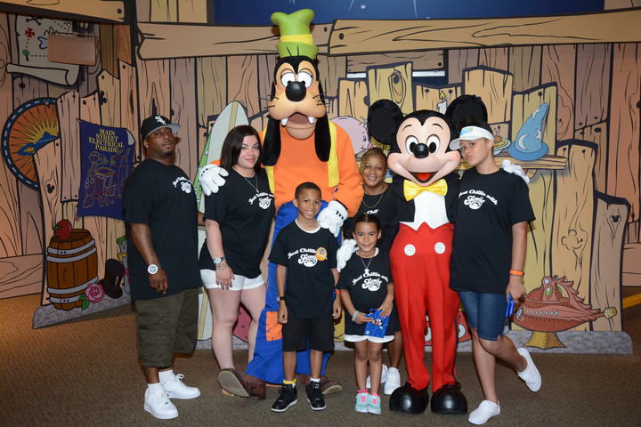 Family T-Shirt Photo