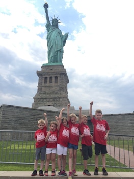 Statue Of Liberty T-Shirt Photo