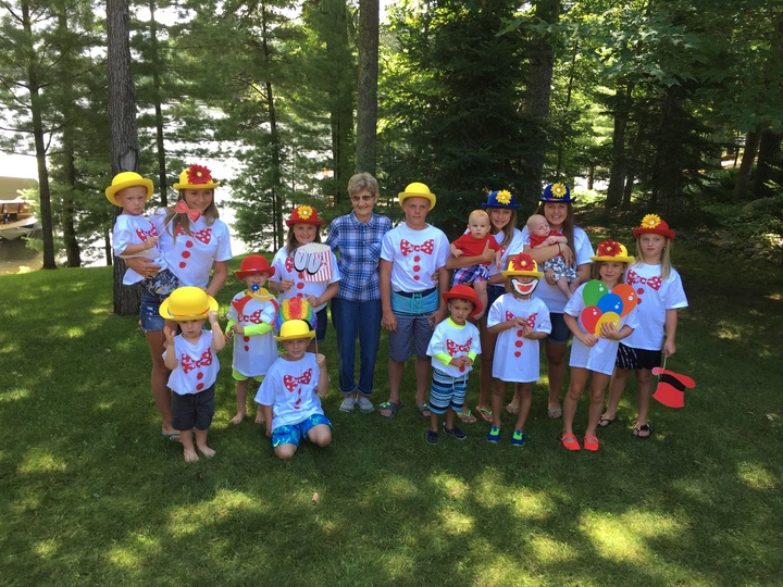 Minocqua "Great Grandkids" Family Circus Trip T-Shirt Photo