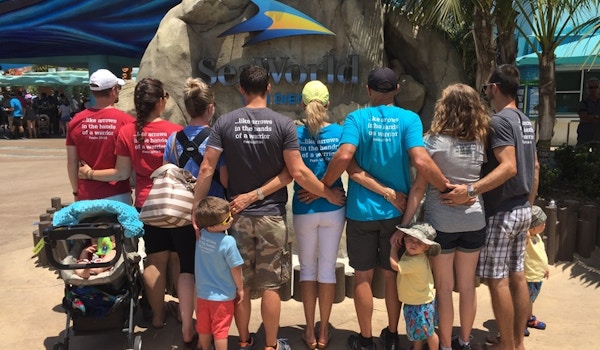 The "Quiver Of Arrows" At Sea World T-Shirt Photo
