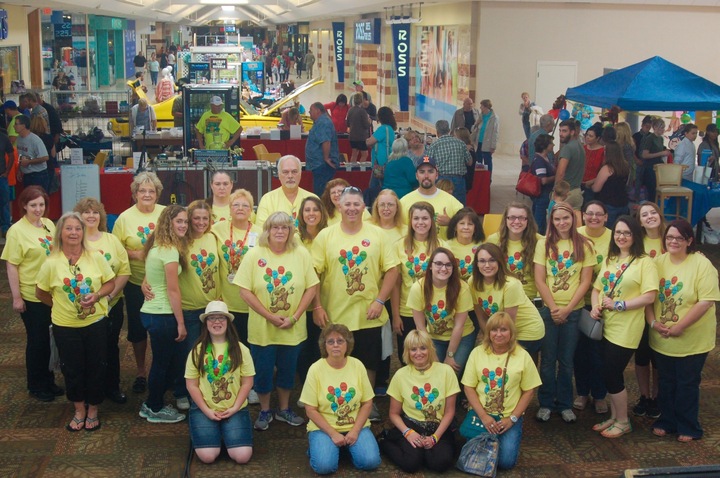 Bergners For St. Jude T-Shirt Photo