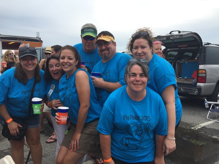 Pig Pickin   Chicken Lickin T-Shirt Photo