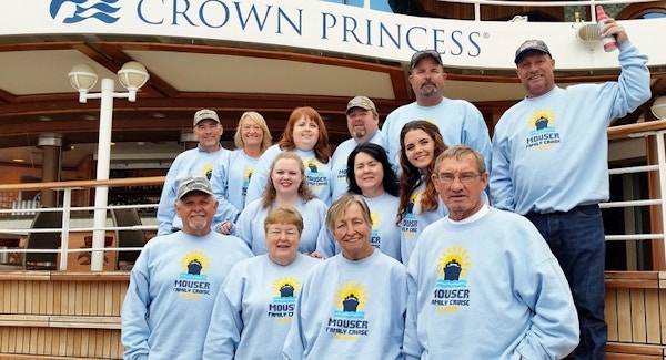 Mouser Family Cruise T-Shirt Photo